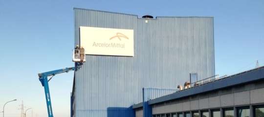Il governo valuta il sì allo scudo penale se ArcelorMittal farà rientrare gli esuberi