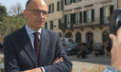 Letta corregge il tiro: “La democrazia italiana non è in pericolo”