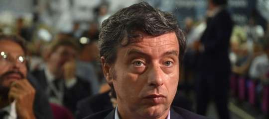 Orlando punge Renzi: “Peggio andrà nei sondaggi e più farà casino”