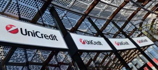 Unicredit, 6 mila esuberi e 450 filiali chiuse nei prossimi 4 anni