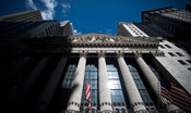 Wall Street chiude contrastata, Dow Jones -0,21% e  Nasdaq +0,13%