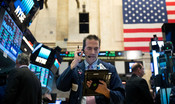 Wall Street chiude mista, banche in calo dopo le trimestrali